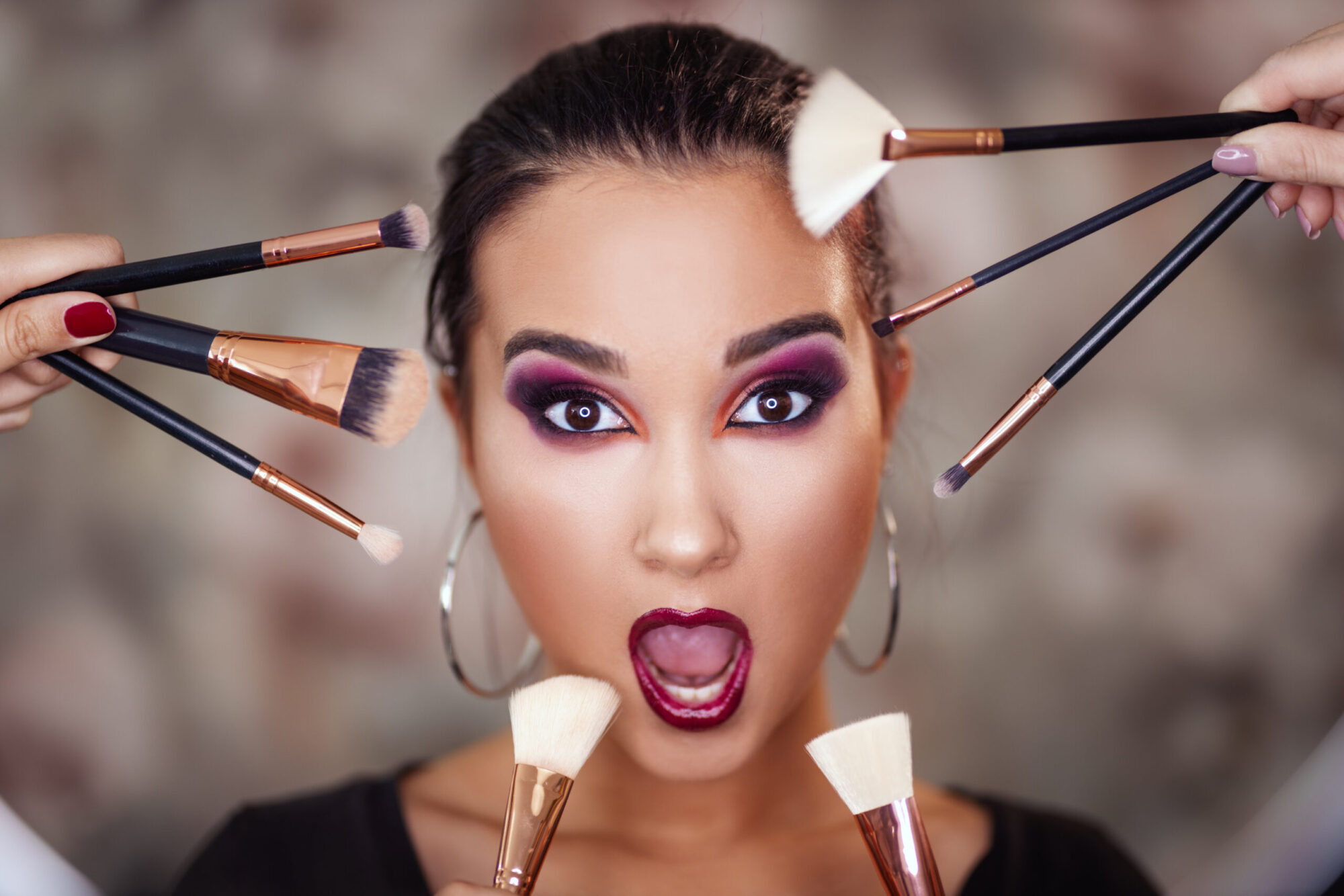 Maquiagem para Formatura: Dicas para Brilhar em Grande Estilo 2 funny makeup 2024 10 18 13 30 30 utc scaled