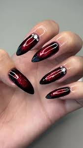 Unhas Dark Cherry: Tendências e Inspirações para um Visual Sofisticado