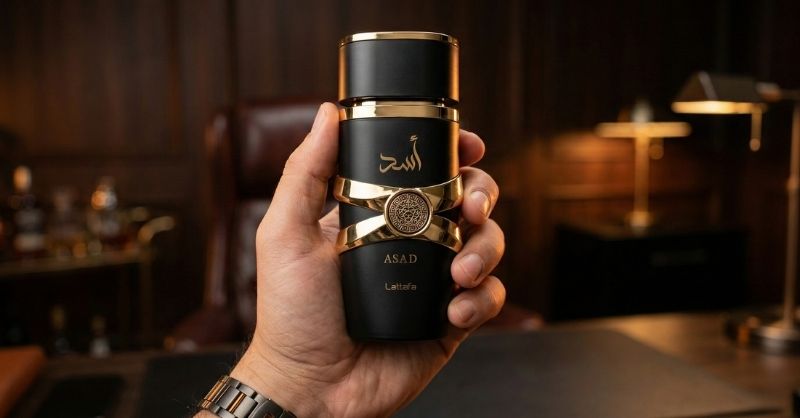 O fim da exclusividade Dior: Testamos o perfume árabe implacável que dominou o mercado. 3 Frasco masculino e luxuoso do perfume árabe Lattafa Asad.